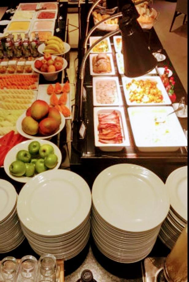 Grand M Hotel *